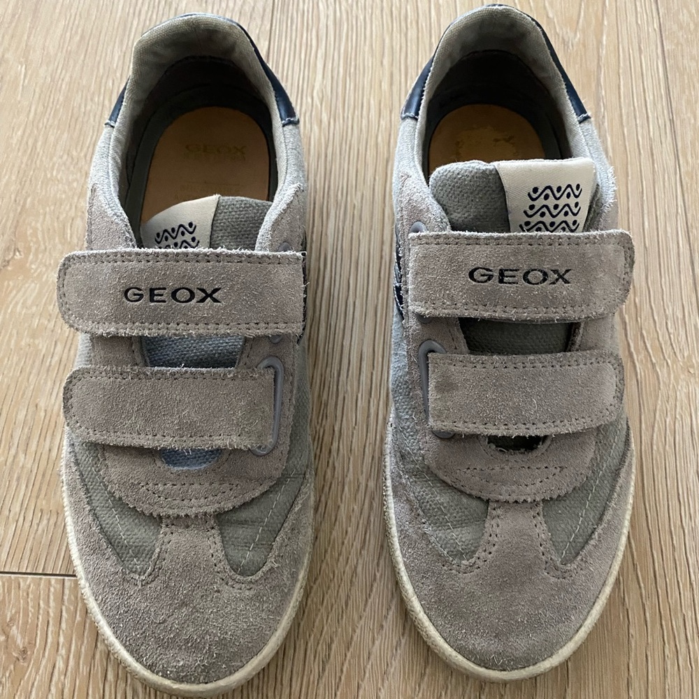 GEOX RESPIRA BOY'S SUEDE/CANVAS DOUBLEHOOK LOOP SKATER SNEAKER SHOES,GREY/NAVY